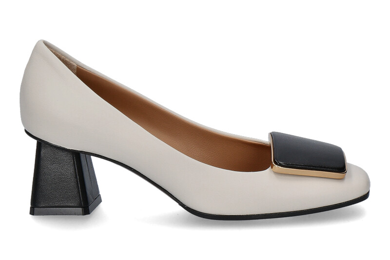 Roberto Festa pumps BRIGID NAPPA CREAM