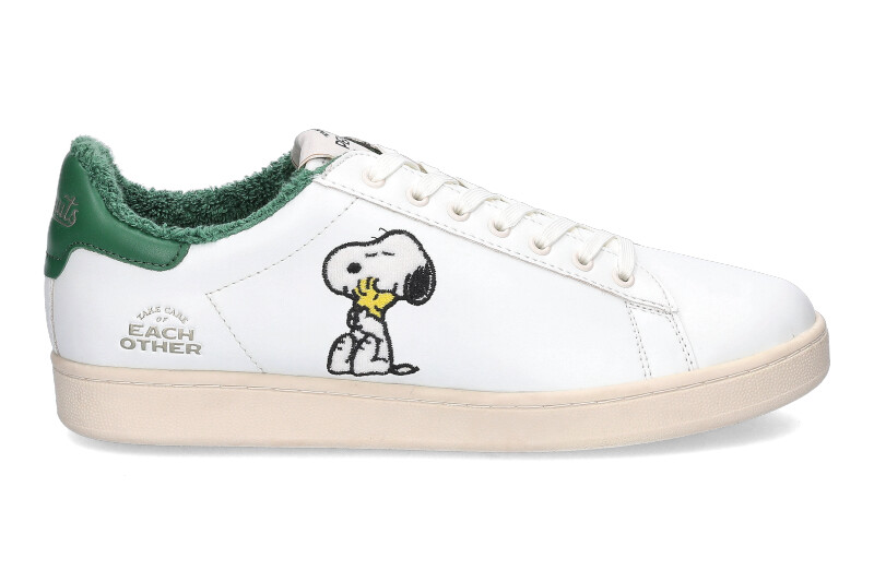 MOA-sneaker-snoopy-MPN25_132700016_3