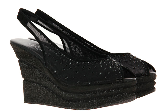 fernando-pensato-plateau-sandal-sheine-nero-dubai-0002 fernando-pensato-plateau-sandal-sheine-nero-dubai-0002