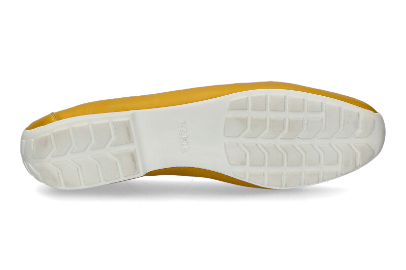 mania-slipper-yellow_242900159_5