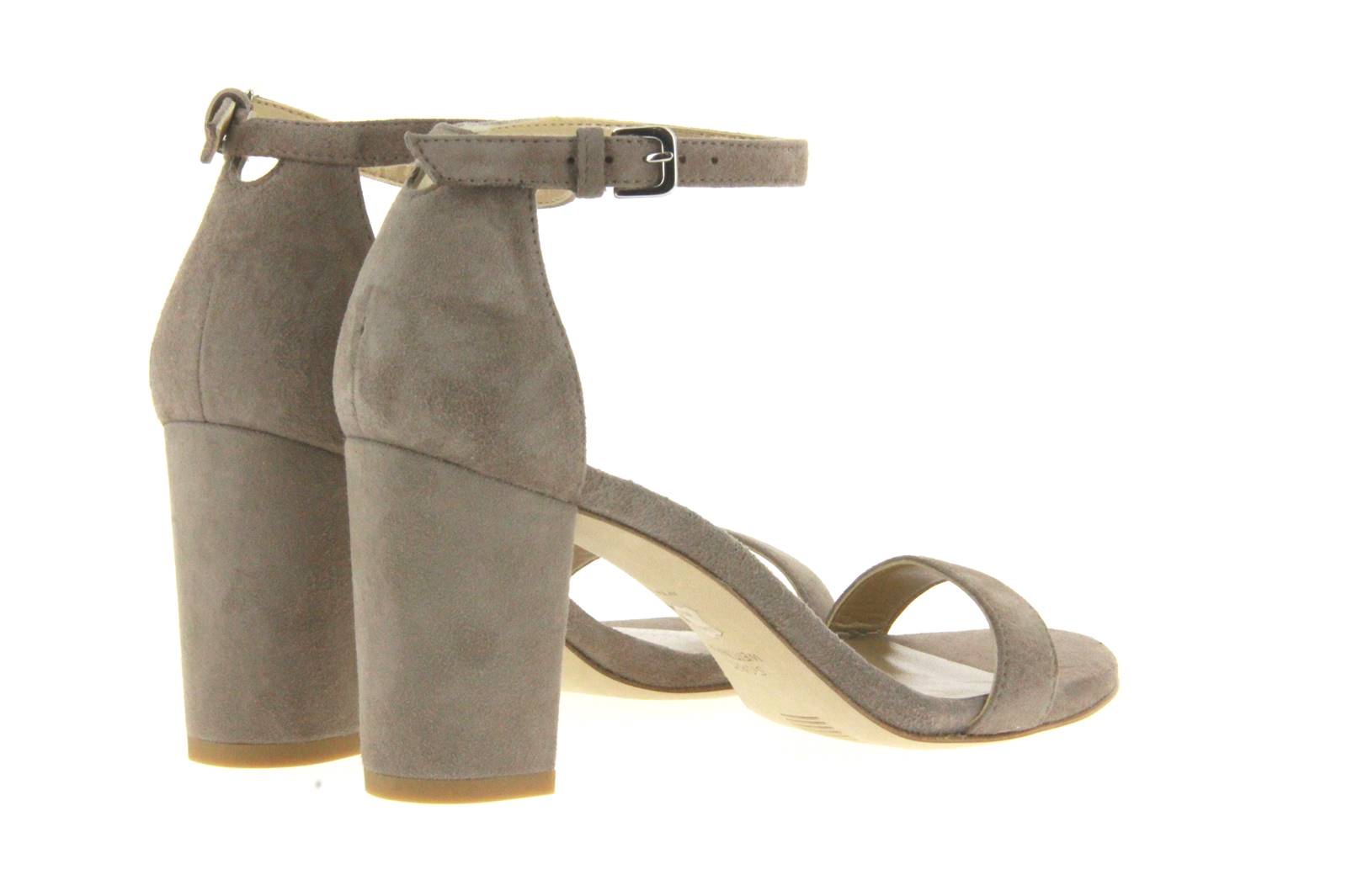 stuart_weitzman_nearlynude_haze_suede_2243_00034-2