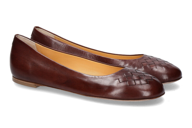 truman-s-ballerina-8792-cognac_221900288_1