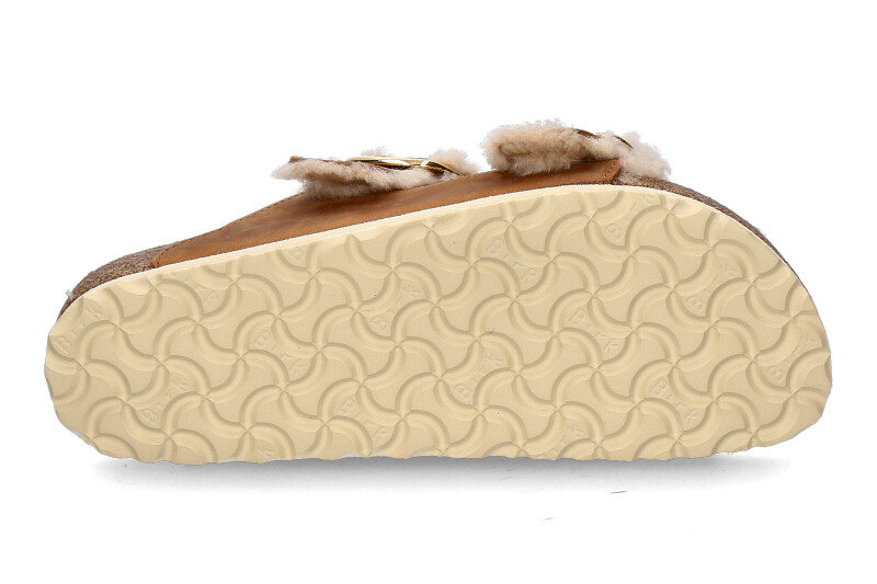 birkenstock-arizona-big-buckle-shearling-cognac-1025441_274300011_5 birkenstock-arizona-big-buckle-shearling-cognac-1025441_274300011_5
