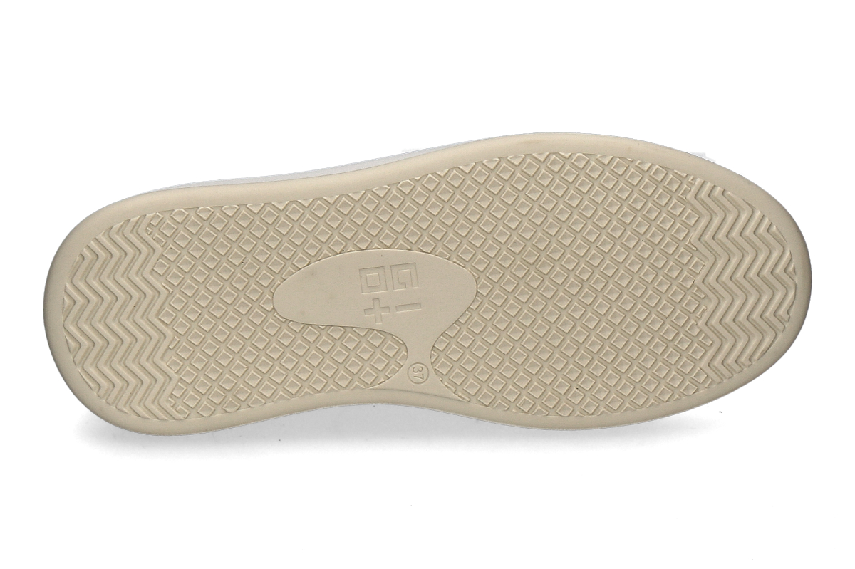 GIO+ olivia02A_232900555_4