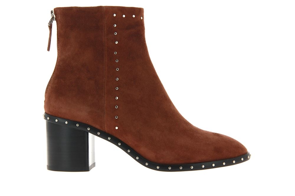 lola_cruz_2533_00183_3_