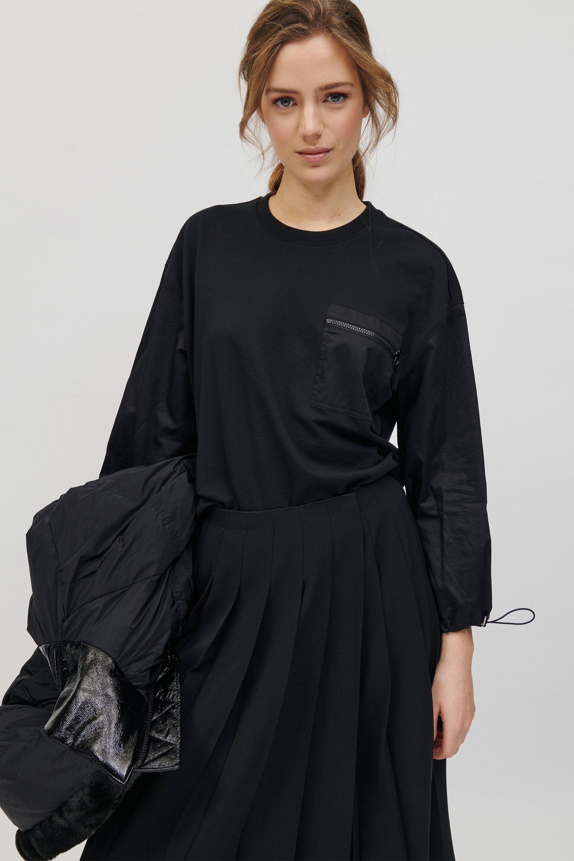 Luisa Cerano Sweatshirt with Chest Pocket - black