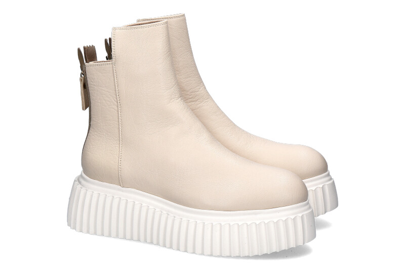 Attilio Giusti Leombruni boots NAPPA ICE MILK