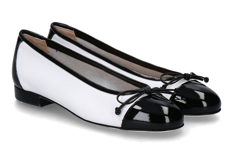 Scarparossa by Lorbac Ballerina MOLLY NAPPA VERNICE- white/black