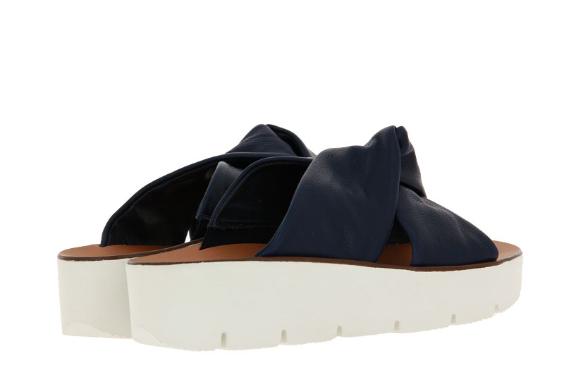 paul-green-7474-096-mastercalf-space-0001