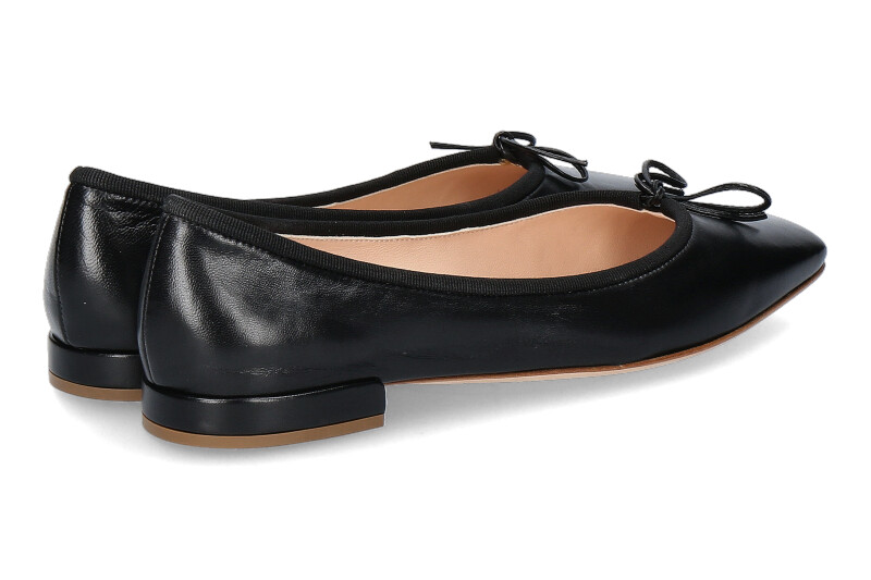 unuetzer-ballerina-221000136__2 unuetzer-ballerina-221000136__2