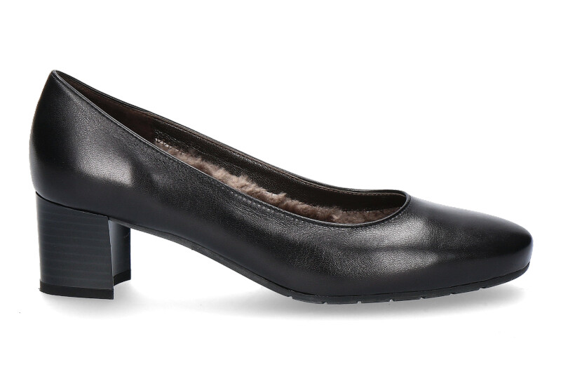 Brunate pumps lined PIA NAPPA NERO