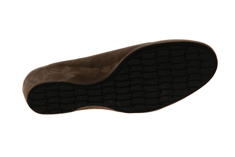 thierry-rabotin-dacio-sepia-brown-0010 thierry-rabotin-dacio-sepia-brown-0010