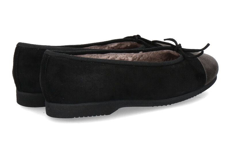 unuetzer-ballerina-254800023__2 unuetzer-ballerina-254800023__2