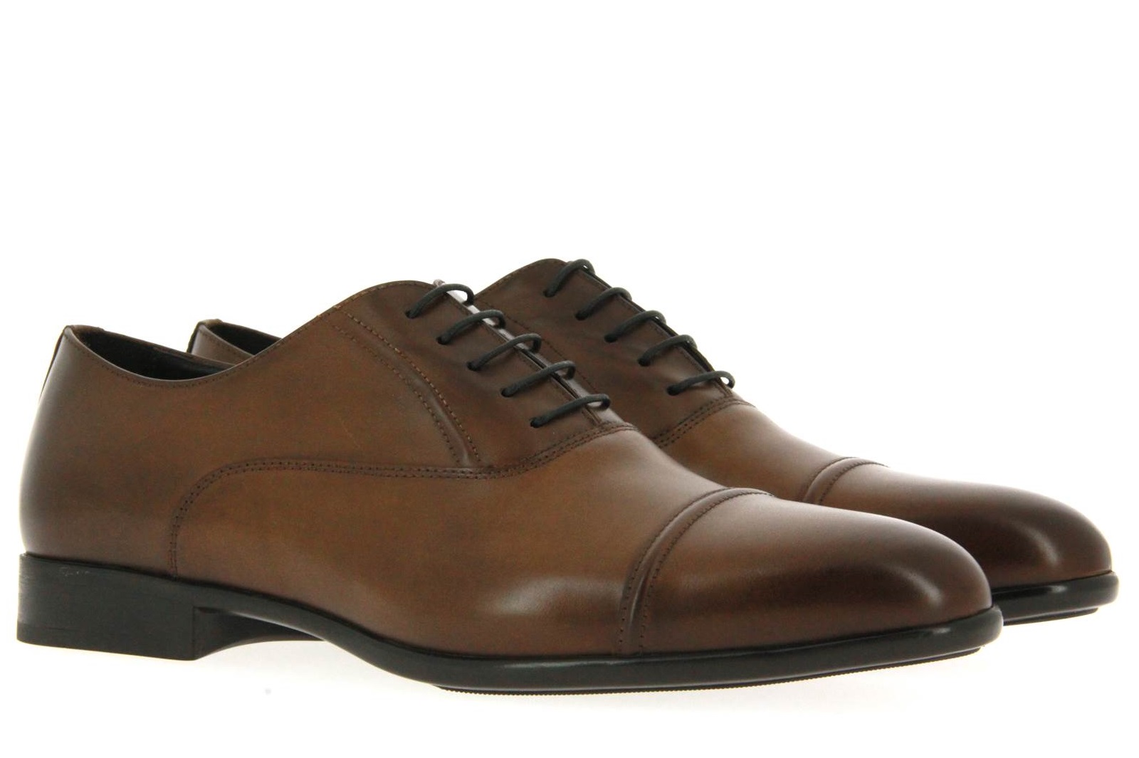 Doucal´s lace-up CAVALLO CUOIO MORO