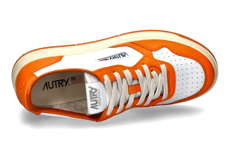 autry-sneaker-medalist-orange-white-WB06_136900094_4