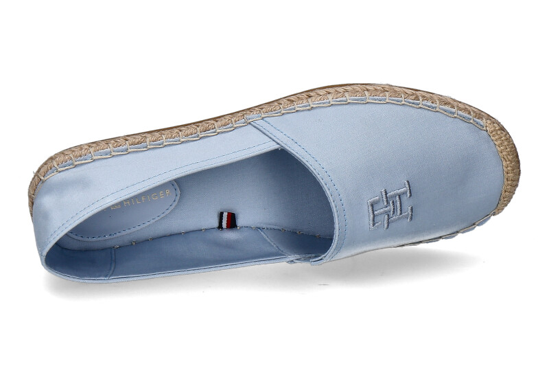 tommy-hilfiger-embroided-flat-breezy-blue_228800006_4 tommy-hilfiger-embroided-flat-breezy-blue_228800006_4