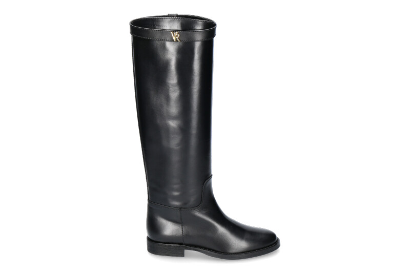 Via roma sales 15 primavera 2018