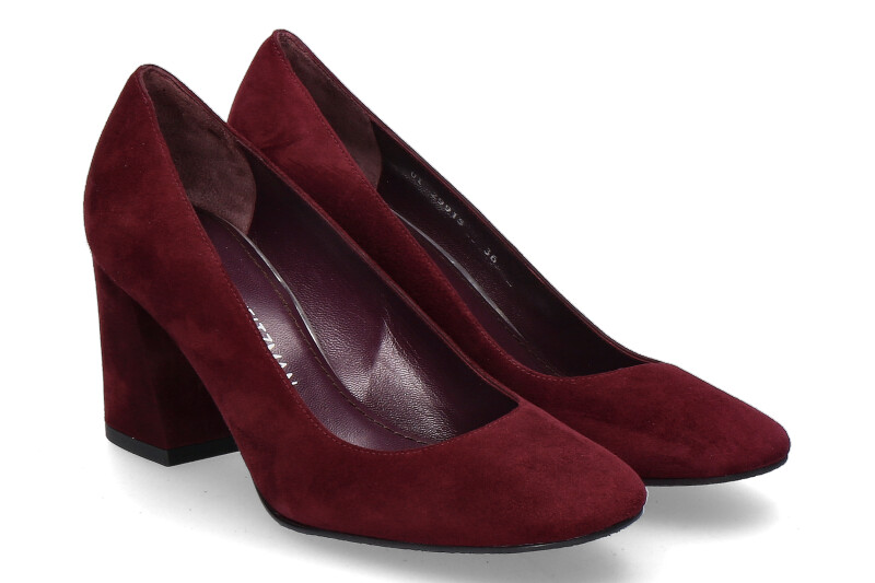 Stuart Weitzman pumps MARY BORDEAUX