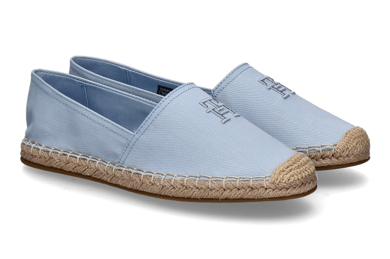 tommy-hilfiger-embroided-flat-breezy-blue_228800006_1