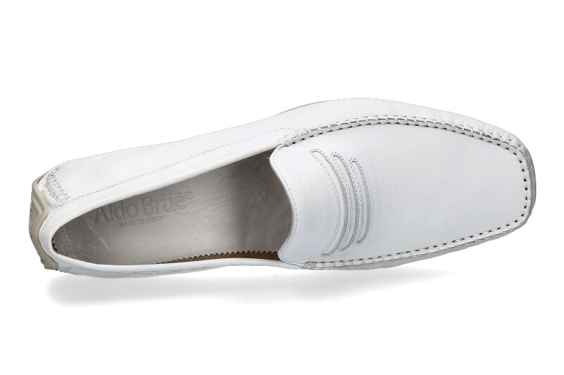 aldo-brue-moccasin-0114-white-nappa_148100000_4