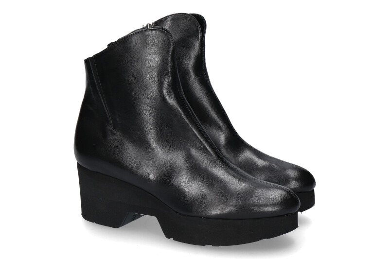 thierry-rabotin-boots-leila-nero_254000081_1