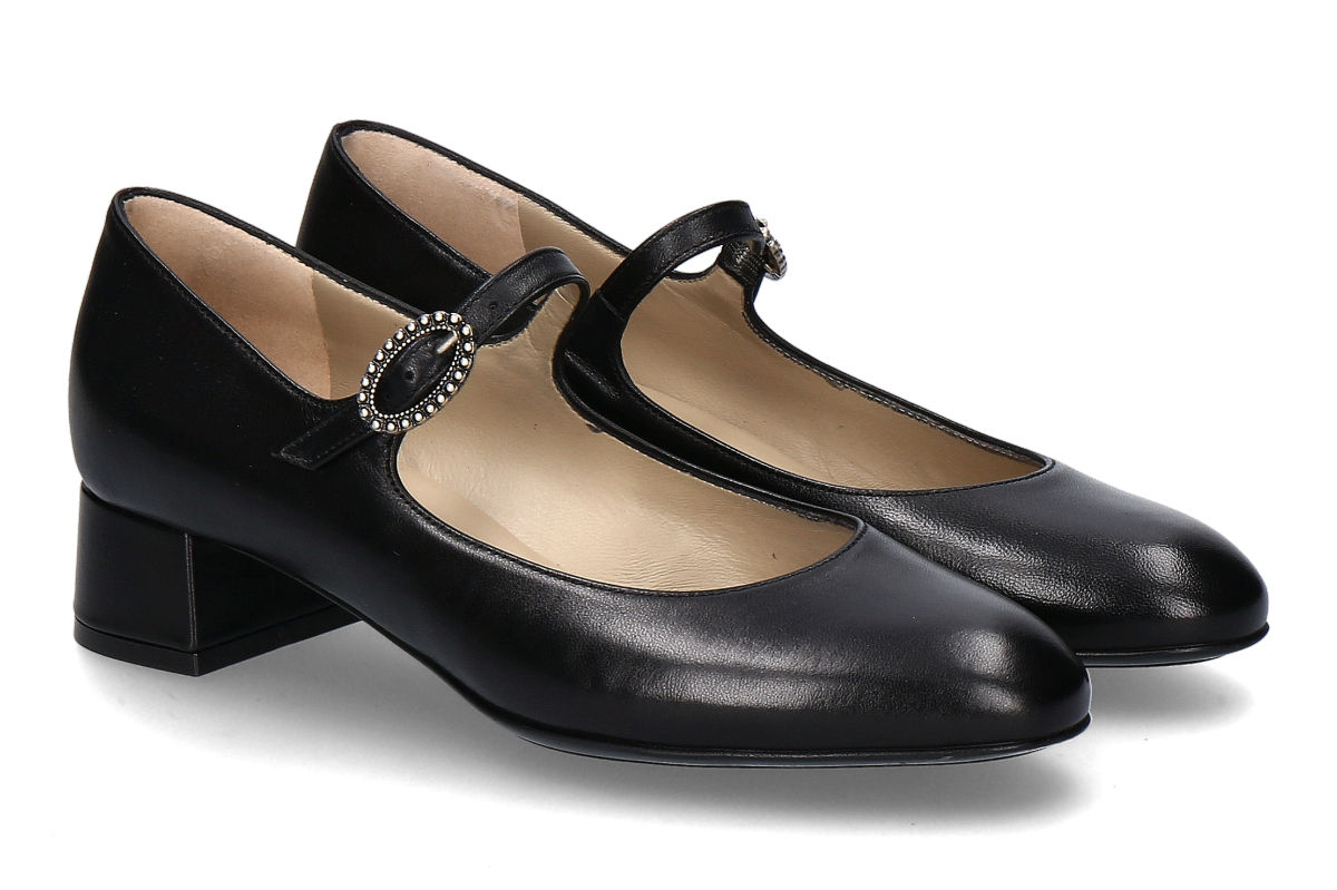 dirndl + bua buckle pumps ZIEGENNAPPA- black