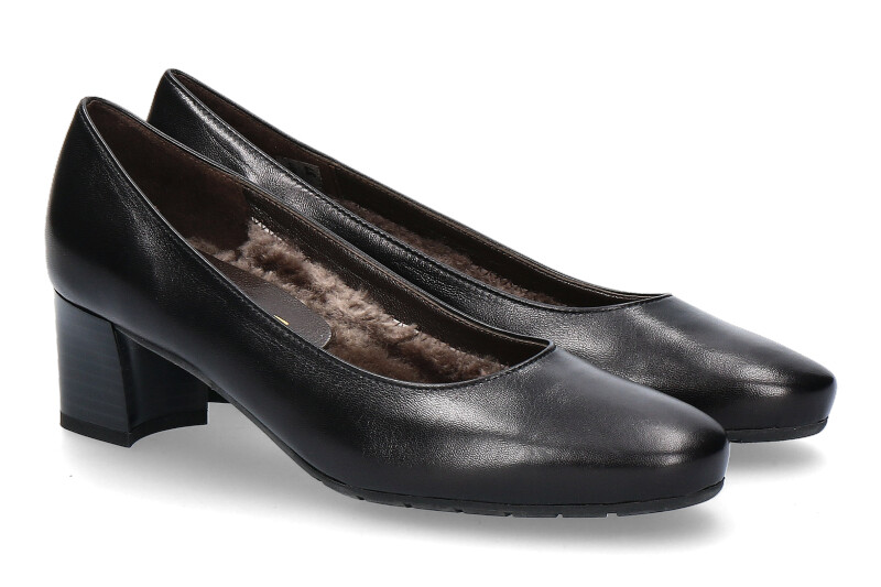 Brunate pumps lined PIA NAPPA NERO