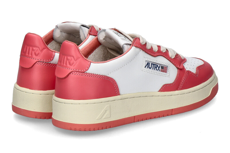 autry-sneaker-medalist-AULW-WB22-lobster_236900296_2 autry-sneaker-medalist-AULW-WB22-lobster_236900296_2