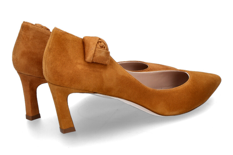 stuart-weitzman-pumps-primrose-caramel_224300038_2