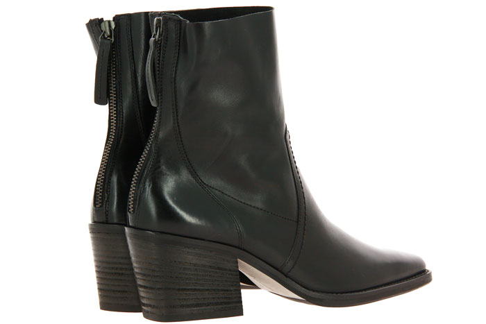 paul-green-boots-9803-017-black-0001