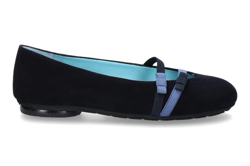 thierry-rabotin-ballerina-giglio-blu_221900376_3 thierry-rabotin-ballerina-giglio-blu_221900376_3
