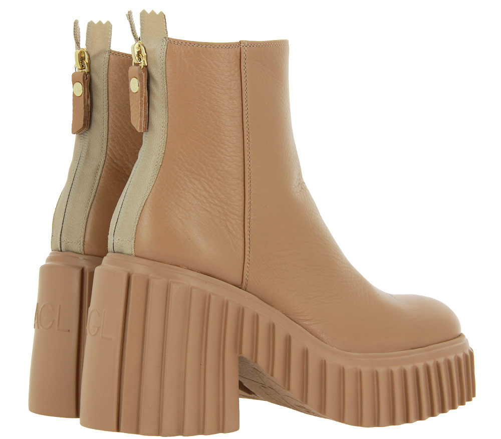 agl chelsea boot