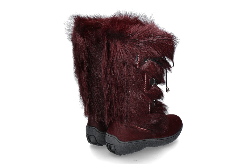 oscar-sport-fur-boots-julia-bordo_266500005_2