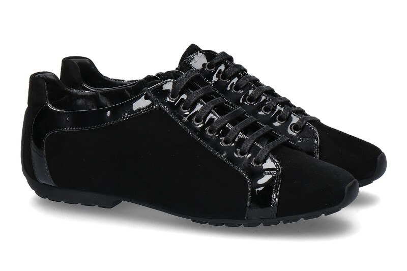 Sneaker mania top