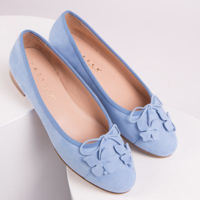 Ballet flats